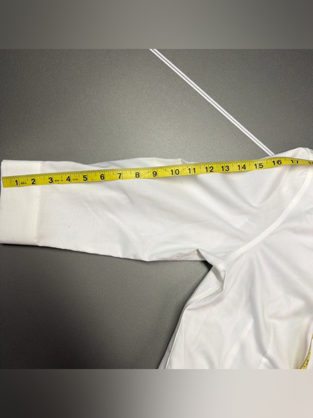 Anne Klein White Classics Button Down Shirt Women’s Medium - Picture 10 of 10